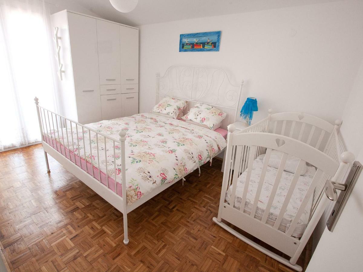 Apartments Marija Vir Luaran gambar