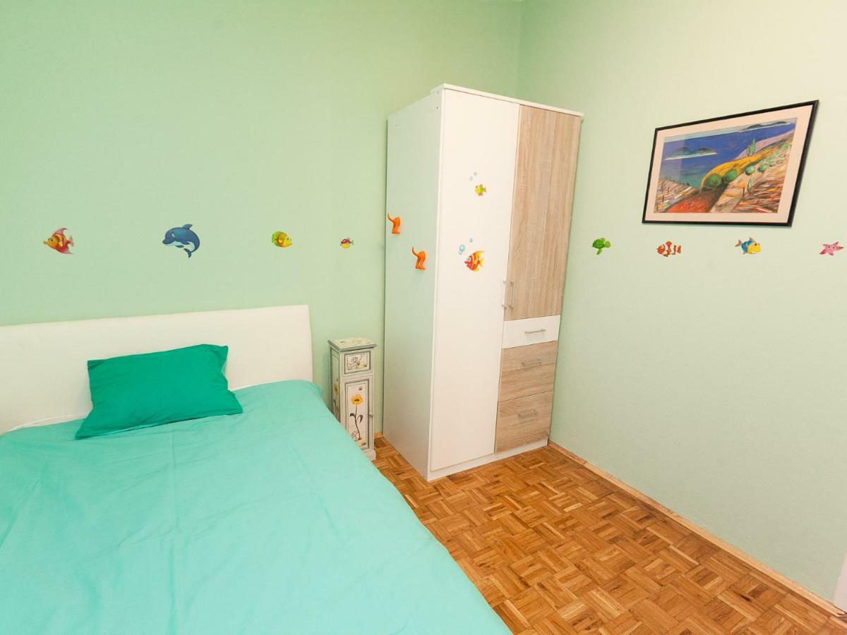 Apartments Marija Vir Luaran gambar